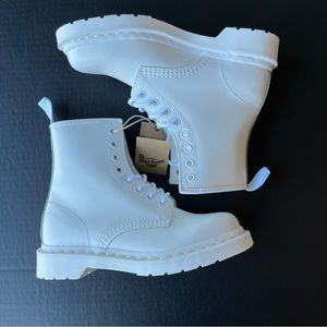 Doc Martens WHITE Dr. 14357 Mono Combat Boots Sz 6 Womens 7 Mens EU38 5UK NEW